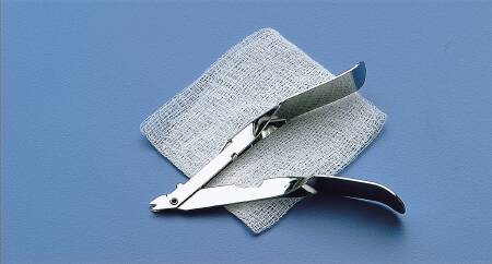 Kit Staple Removal Busse Hospital Disposables Stainless Steel Plier Style Handle Sterile (1/EA 48/CS) by Busse Hospital Disposables, Inc.  ID 716